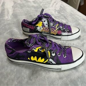 Converse CTAS Batman/Batgirl Women’s 9/Men’s 7 Purple Low Top Sneaker